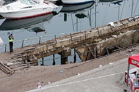 إسبانيا .. إصابة 428 شخصا بجروح جراء انهيار منصة خشبية بمدينة فيغو
