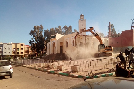 عامل إقليم سطات يساهم في إعادة بناء مسجد حي القسم بسطات