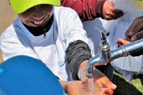 المكتب الوطني للكهرباء والماء الصالح للشرب يشجب مرة أخرى استمرار ترويج أخبار زائفة حول وضعية التزويد بالماء الشروب