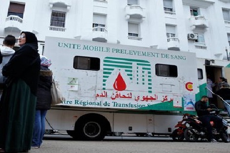 حادث انحراف قطار عن سكته ببوقنادل.. حملة تضامن غير مسبوقة للتبرع بالدم