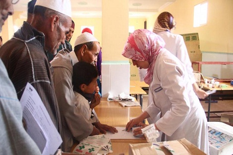 خنيفرة : قافلة طبية متعددة التخصصات تقدم خدماتها لأزيد من 700 مستفيد