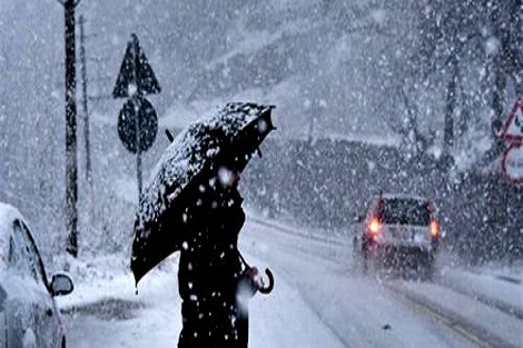 تساقطات ثلجية ورياح قوية مرتقبة يومي الجمعة والسبت بعدد من أقاليم المملكة