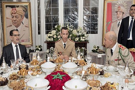 ذكرى تأسيس القوات المسلحة الملكية.. صاحب السمو الملكي ولي العهد الأمير مولاي الحسن يترأس مأدبة فطور-عشاء أقامها جلالة الملك بالمناسبة
