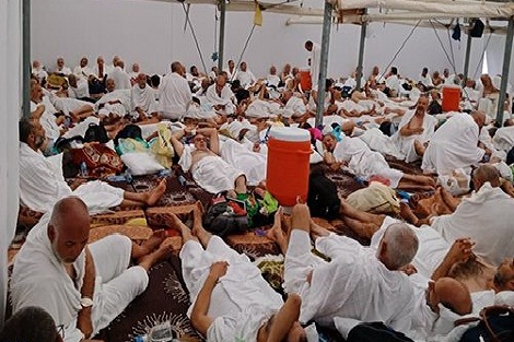 تصعيد أفواج الحجاج المغاربة إلى مشعر منى مر “في ظروف حسنة” (البعثة المغربية للحج)