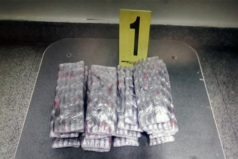 توقيف تونسيتين بمطار محمد الخامس حاولتا تهريب أزيد من 11 كلغ من مخدر الشيرا