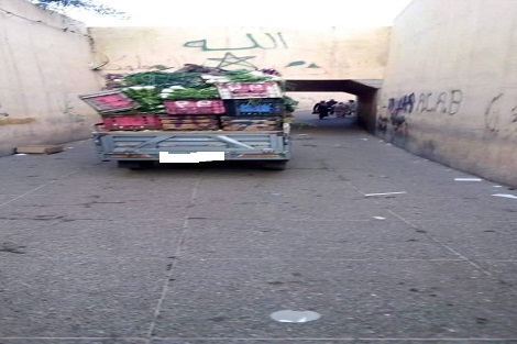 ممر سككي تحت أرضي بسطات.. يؤرق مضجع المواطنين ويشكل خطر عليهم وعلى أبنائهم