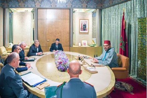 الملك محمد السادس يترأس جلسة عمل لتتبع تدبير انتشار وباء كورونا بالمغرب