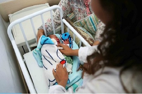 طنجة : مرأة حامل مصابة بفيروس كورونا تضع مولودا بعملية قيصرية