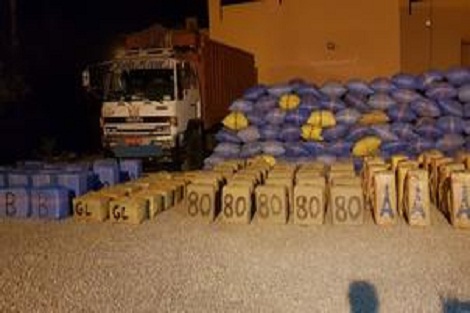 كلميم .. حجز ثلاثة أطنان من مخدر الشيرا على متن شاحنة للنقل الطرقي للبضائع