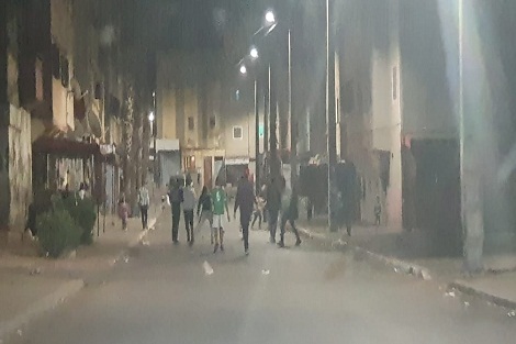 هل تراخي السلطات المحلية سبب في خرق حالة الطوارئ الصحية والحظر الليلي المستمر في أحياء بمدينة سطات