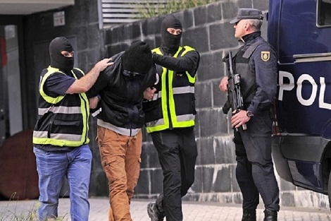 إسبانيا.. اعتقال مغربي بتهمة التحريض على الإرهاب