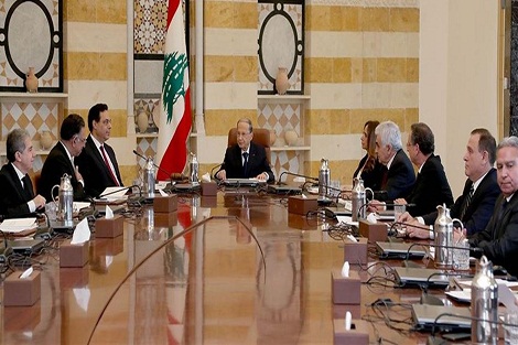 رئيس الوزراء اللبناني يعلن استقالة حكومته