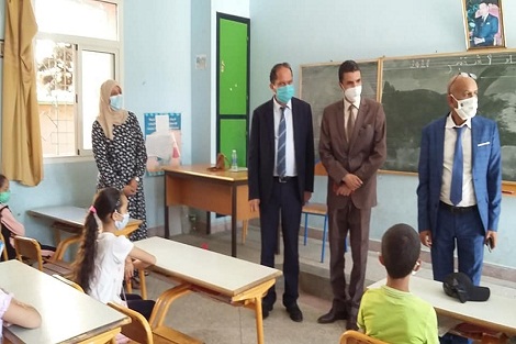 مدير أكاديمية جهة الدار البيضاء سطات رفقة المدير الإقليمي في زيارة تفقدية لعدد من المؤسسات التعليمية بسطات