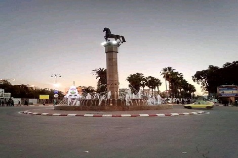 شارع المسيرة خضراء بمدينة سطات على غرار عدد من الشوارع يعيش تحت رحمة الظلام