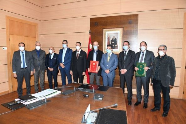 توقيع اتفاقية شراكة بين الأكاديمية الجهوية للتربية والتكوين لجهة الدار البيضاء- سطات و مؤسسة السقاط لانجاز مؤسسة تعليمية بسيدي بنور