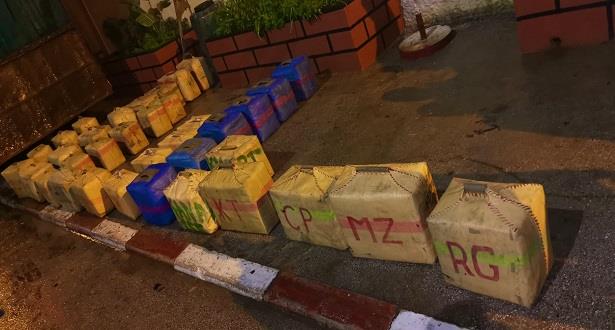 القنيطرة.. إحباط عملية تهريب طن و120 كيلوغراما من مخدر الشيرا على متن شاحنة للنقل الطرقي للبضائع