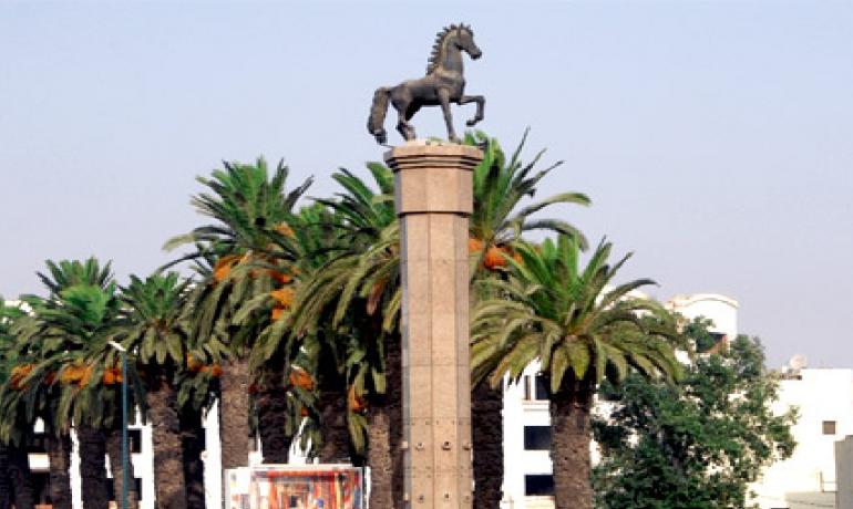 الباعة الجائلين بسطات واحتلال الملك العمومي بسطات في غياب الجهات المختصة