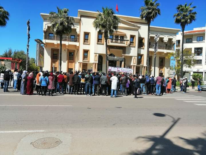 رجال ونساء التعليم بسطات في مسيرة الكرامة