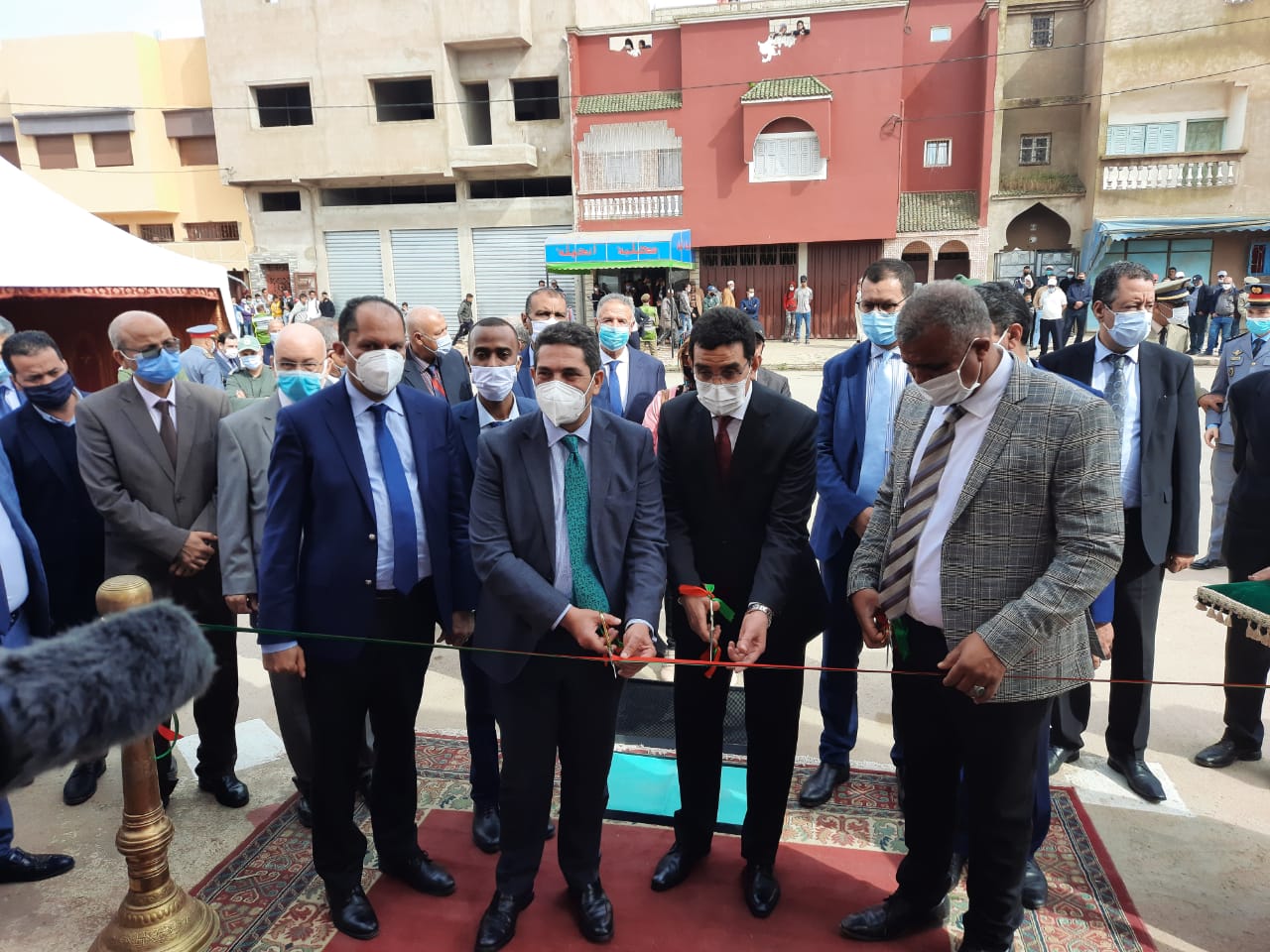 أمزازي يشرف رفقة عامل الجديدة على تدشين وزيارة عدد من المؤسسات التعليمية