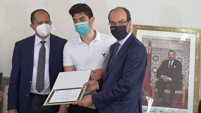 والي جهة الدار البيضاء – سطات ينوه بتميز طلبة الأقسام التحضيرية ويثمن مجهودات مدير أكاديمية جهة الدار البيضاء سطات  والأطر الإدارية والتربوية