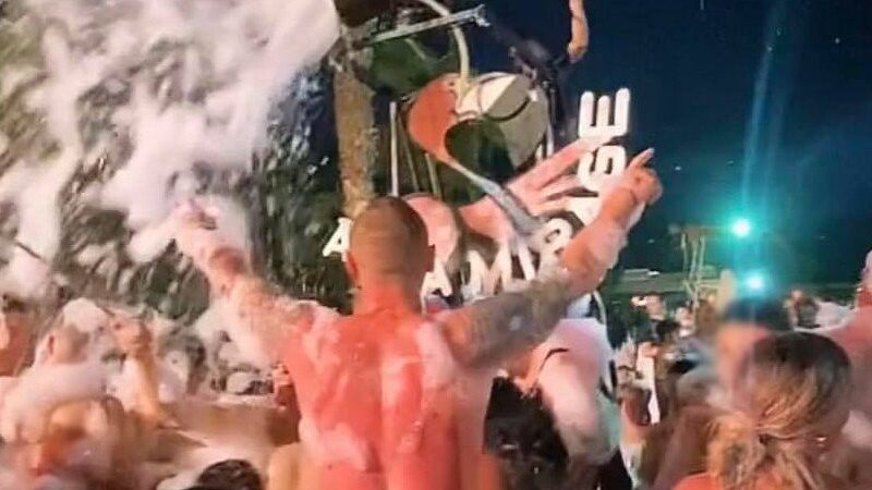 إقليم الحوز .. إغلاق مؤسسة فندقية لخرقها الإجراءات المتعلقة بحالة الطوارئ الصحية (ولاية جهة مراكش -آسفي)