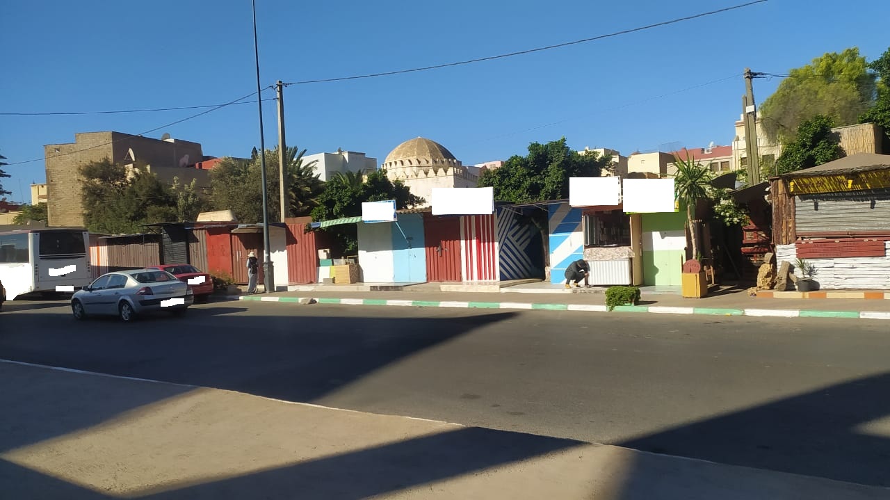 بناء الصفيح يضرب بقوة وسط مدينة سطات بمباركة من الجهات المختصة