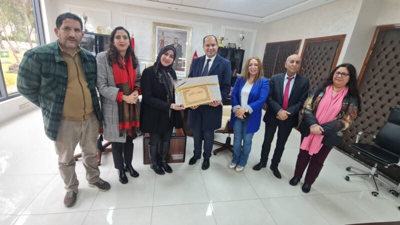 مدير أكاديمية جهة الدار البيضاء سطات يقيم حفل استقبال على شرف الأستاذة هاجر الحنصالي ويثمن فوزها بالجائزة الأولى وطنيا في مجال التربية الطرقية