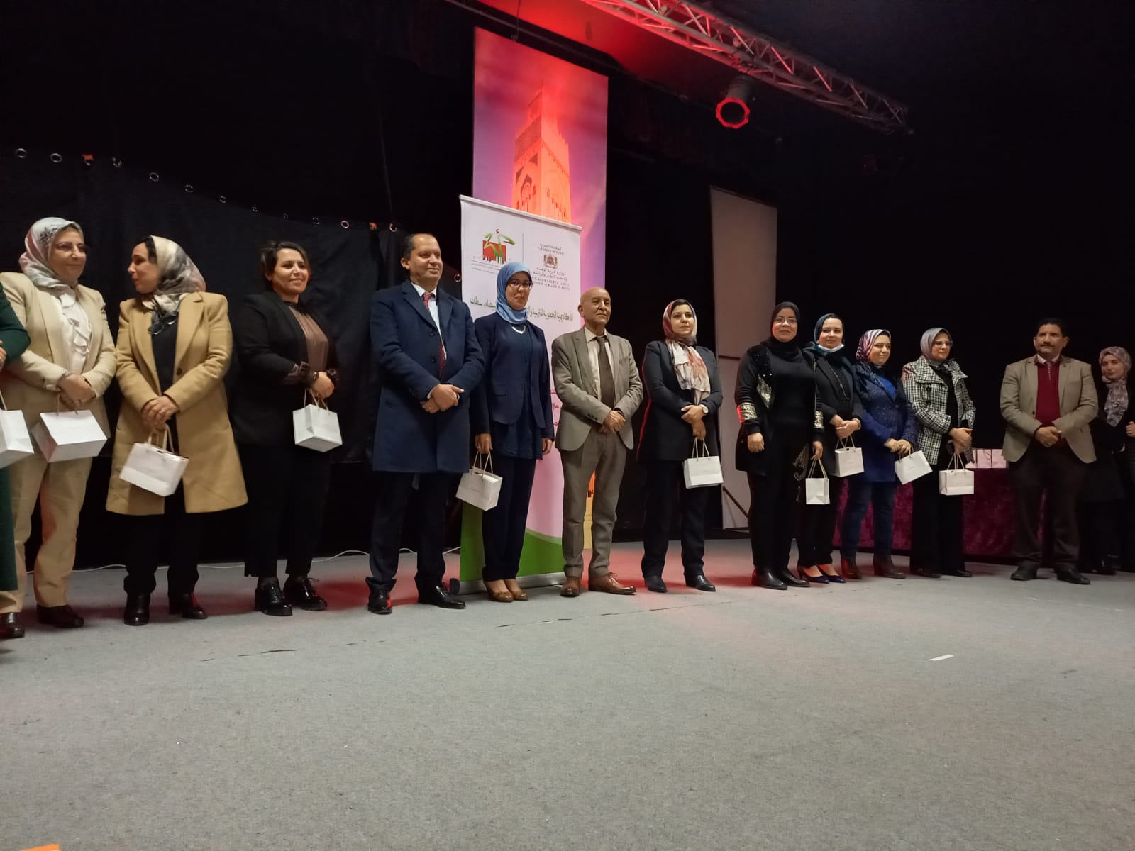 حفل جهوي بمناسبة اليوم العالمي للمرأة تكريما لنساء التربية والتعليم وفعاليات نسائية بجهة الدار البيضاء- سطات