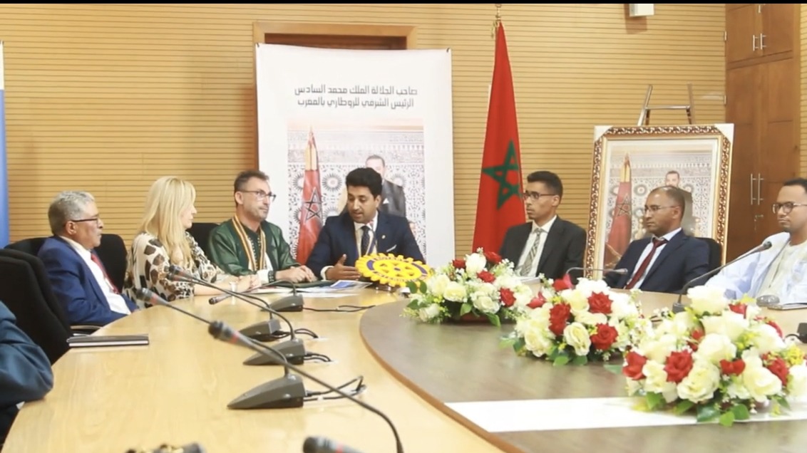 التوقيع على بروتوكول توأمة بين ناديي روتاري الداخلة وتاراغونا