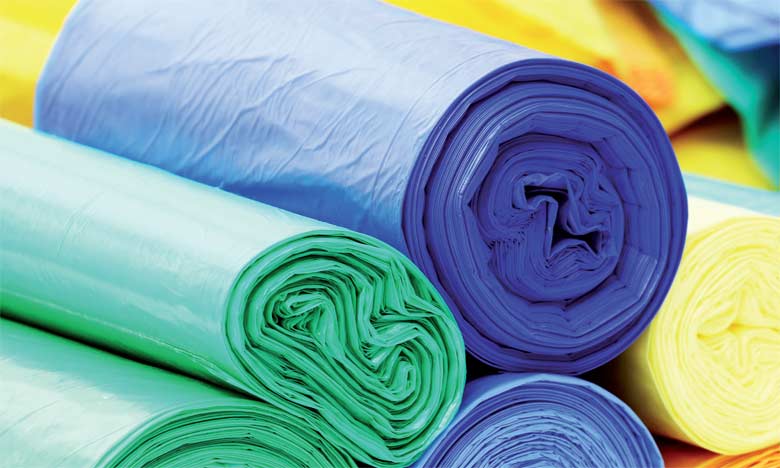 حجز أزيد من 280 طن من الأكياس البلاستيكية المهربة خلال سنة 2021 (إدارة الجمارك والضرائب غير المباشرة)