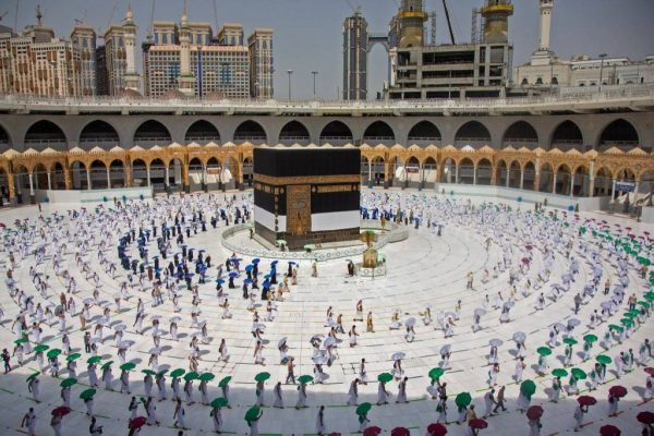 مبلغ مصاريف الحج لهذا الموسم بالنسبة لتنظيم وزارة الأوقاف والشؤون الإسلامية هو 63 ألفا و 800 درهم (بلاغ)