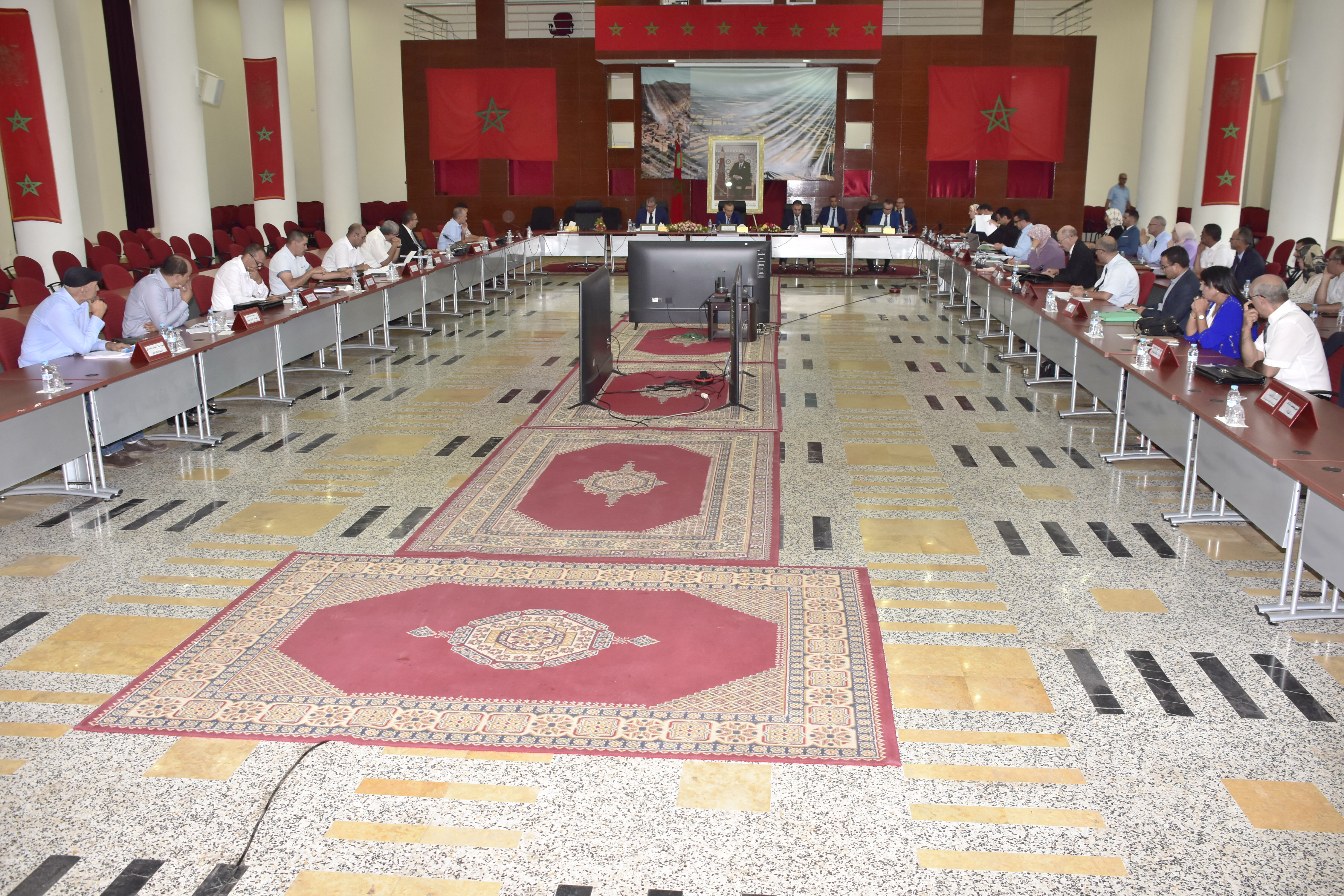 بني ملال… تسريع انجاز مشاريع الماء الصالح للشرب أهم محاور اجتماع المجلس الإداري للوكالة الجماعية لتوزيع الماء والكهرباء بتادلة