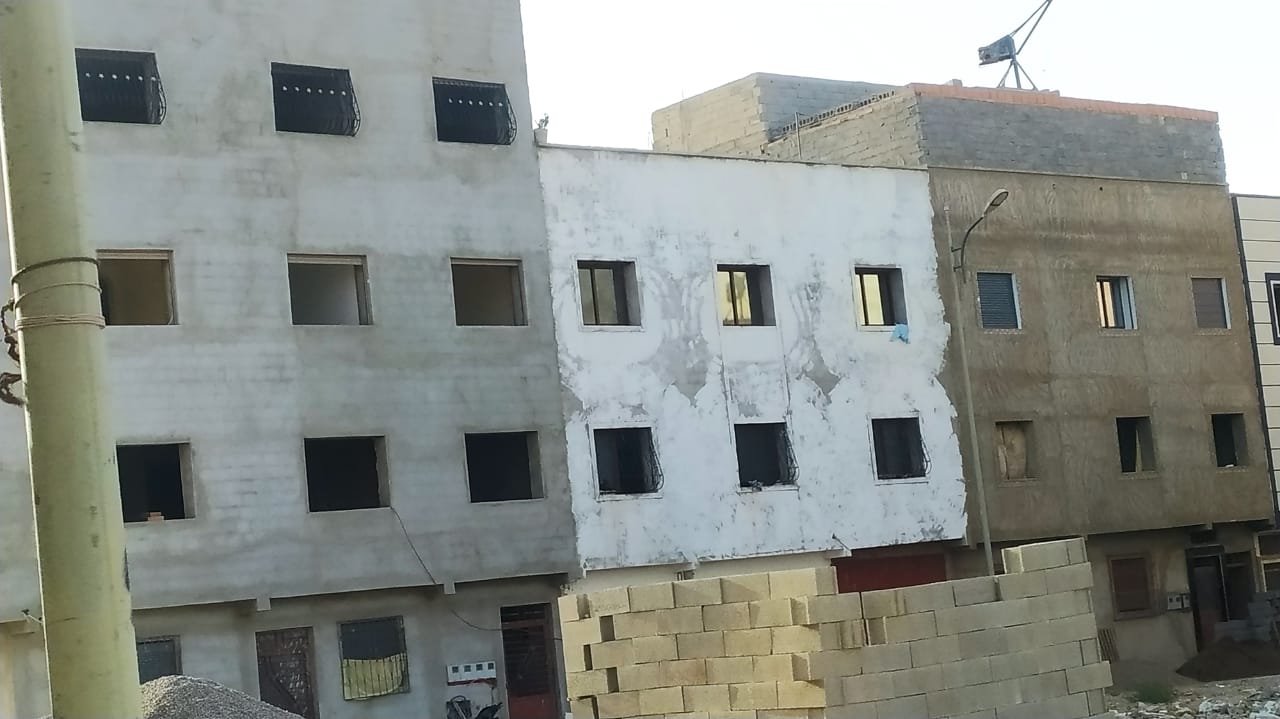 انتشار البناء العشوائي  بالأحياء الجديدة بمدينة سطات في غياب تام للجهات المختصة