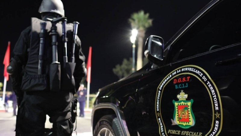 توقيف خمسة أشخاص موالين لتنظيم “داعش” الإرهابي للاشتباه في تورطهم في التحضير لتنفيذ مخططات إرهابية