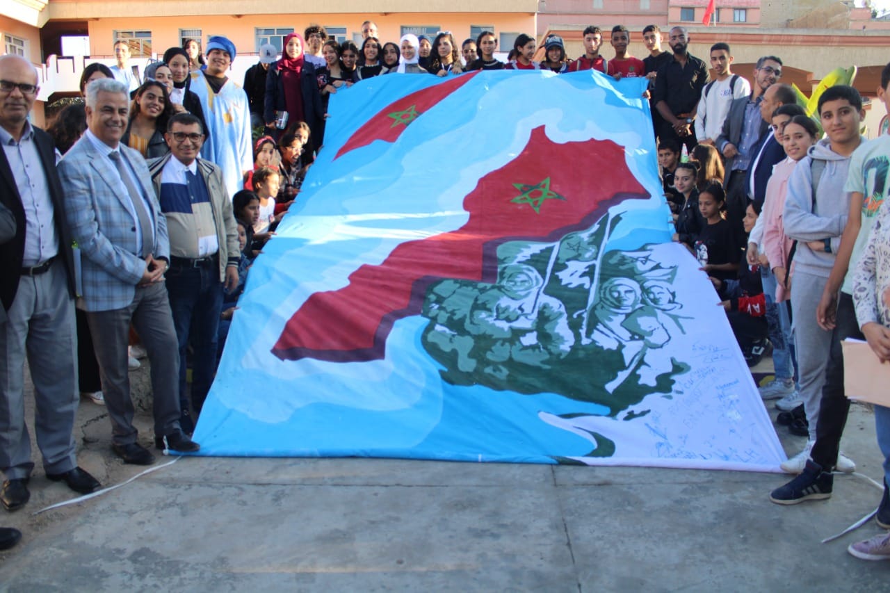 المديرية الإقليمية بسيدي البرنوصي تحتفي بذكرى المسيرة الخضراء المظفرة وعيد الاستقلال المجيد.