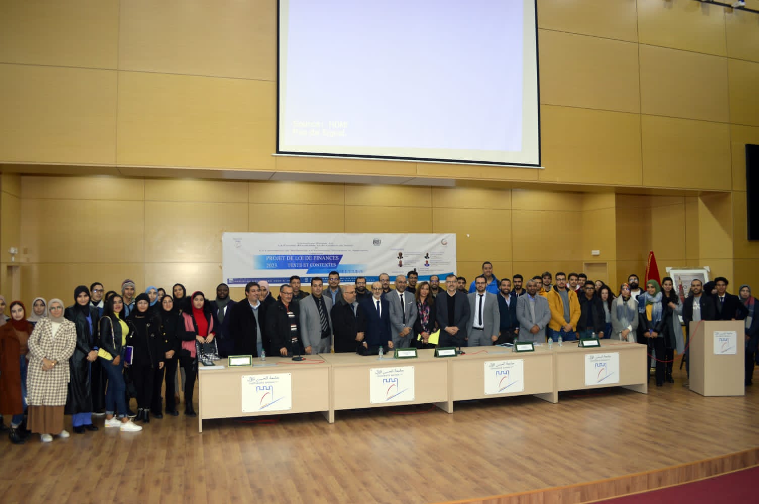 نظمت كلية الاقتصاد والتدبير بسطات يوما دراسيا حول موضوع “مشروع قانون المالية لسنة 2023: النص والسياقات” 