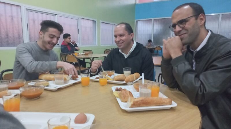 مدير الأكاديمية الجهوية للتربية التكوين لجهة الدار البيضاء سطات والمدير الإقليمي في زيارة تفقدية للأقسام الداخلية للمؤسسات التعليمية بإقليم سطات