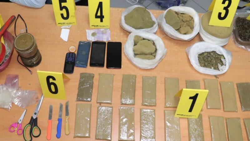 حيازة وترويج المخدرات والمؤثرات العقلية يورط أربعيني بسطات