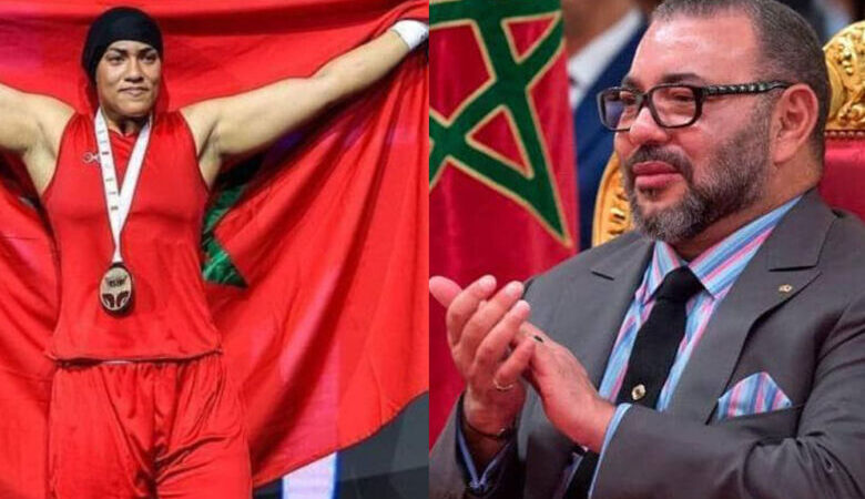 برقية تهنئة من جلالة الملك إلى البطلة العالمية خديجة المرضي بمناسبة فوزها بالميدالية الذهبية ضمن بطولة العالم للملاكمة (نيودلهي 2023)