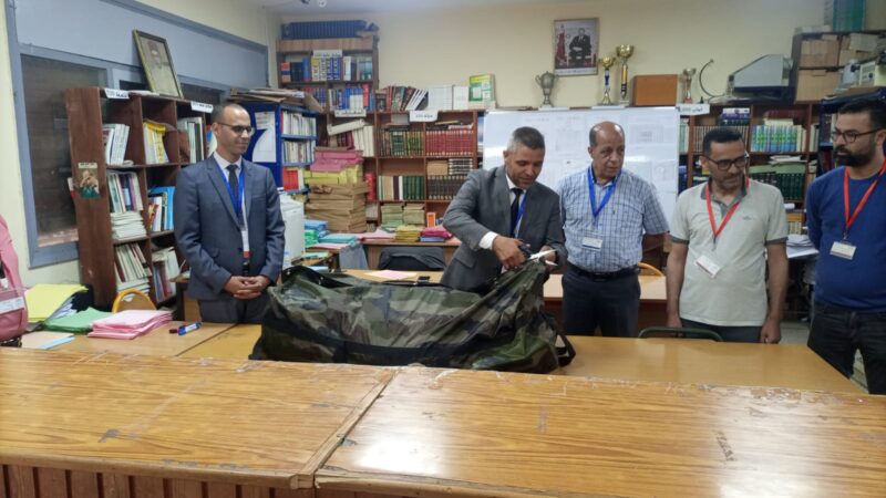 المدير الإقليمي لوزارة التربية الوطنية والتعليم الأولي والرياضة بسطات يطلع ميدانيا على أجواء اليوم الأخير من امتحانات البكالوريا بالثانوية التأهيلية الرازي