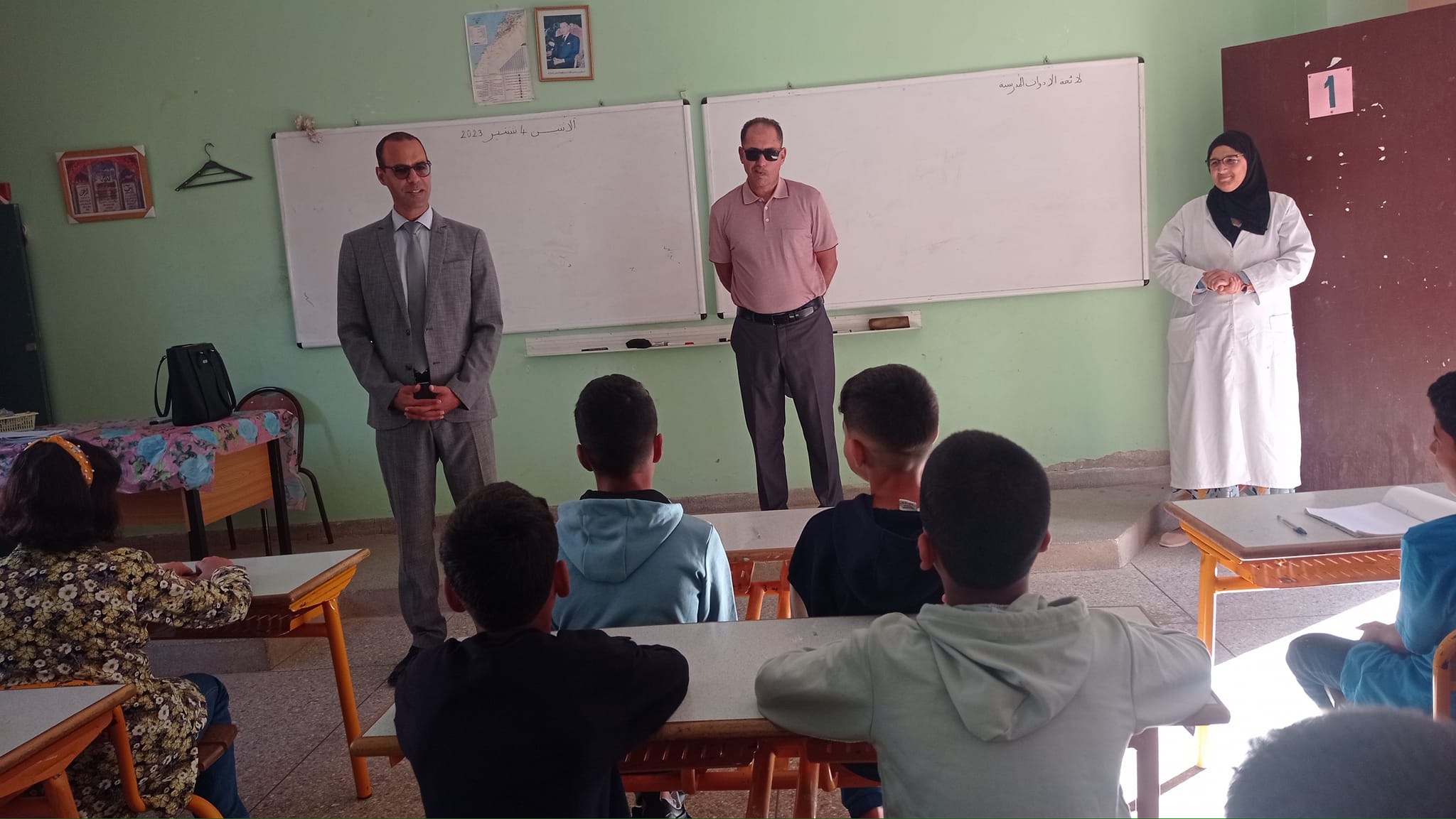 المدير الإقليمي لوزارة التربية الوطنية والتعليم الأولي والرياضة بسطات يتفقد الدخول المدرسي بالإقليم