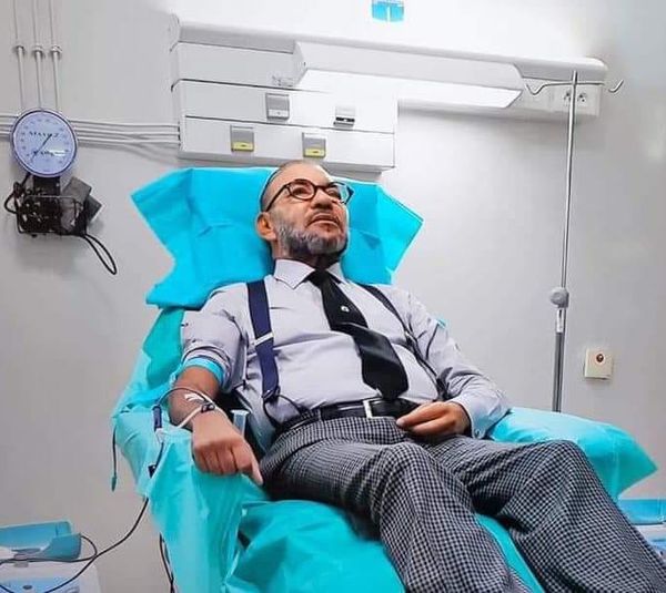 زلزال الحوز: جلالة الملك يتفقد المصابين ويتبرع بالدم