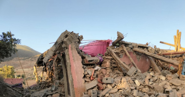 تعبئة واسعة في صفوف ساكنة إقليم أزيلال لمساعدة المتضررين من زلزال الحوز