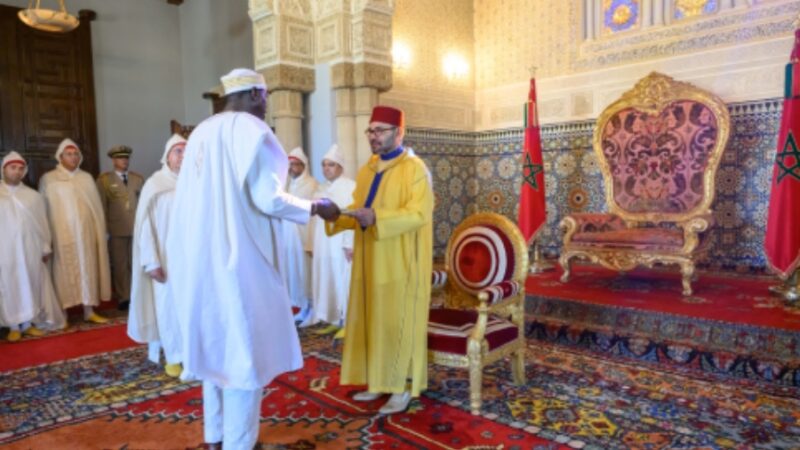 جلالة الملك يستقبل عددا من السفراء الأجانب