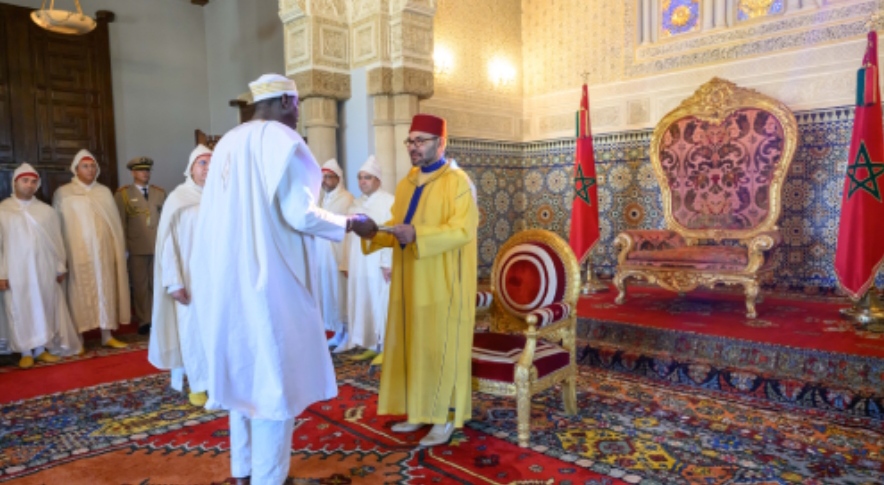 جلالة الملك يستقبل عددا من السفراء الأجانب