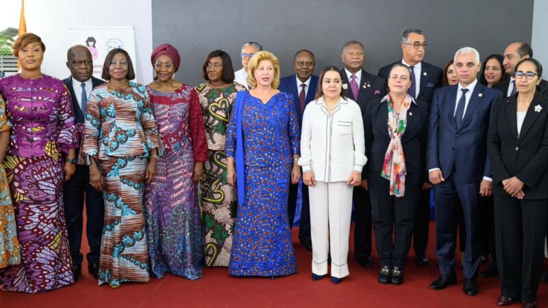 صاحبة السمو الملكي الأميرة للا أسماء، والسيدة الأولى لكوت ديفوار تطلقان بأبيدجان المرحلة الثانية لعملية “متحدون، نسمع بشكل أفضل”