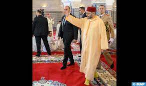 أمير المؤمنين صاحب الجلالة الملك محمد السادس يؤدي صلاة الجمعة بمسجد حسان بالرباط