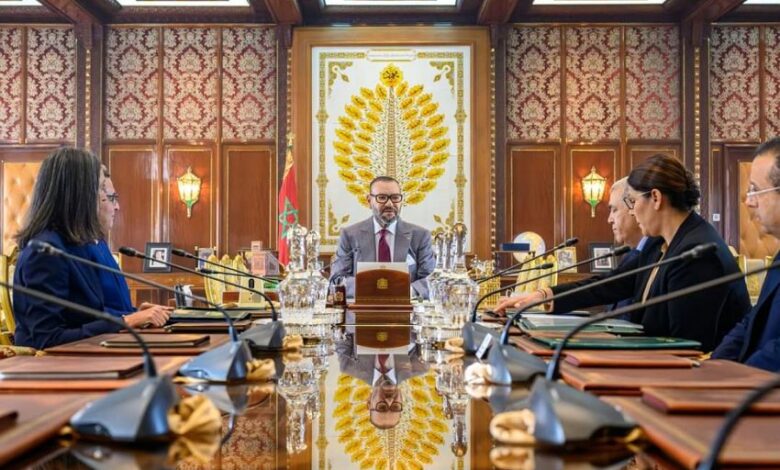 الدعم الاجتماعي المباشر يعكس الإرادة الملكية بشأن تعزيز العدالة الاجتماعية بالمغرب (جامعي)