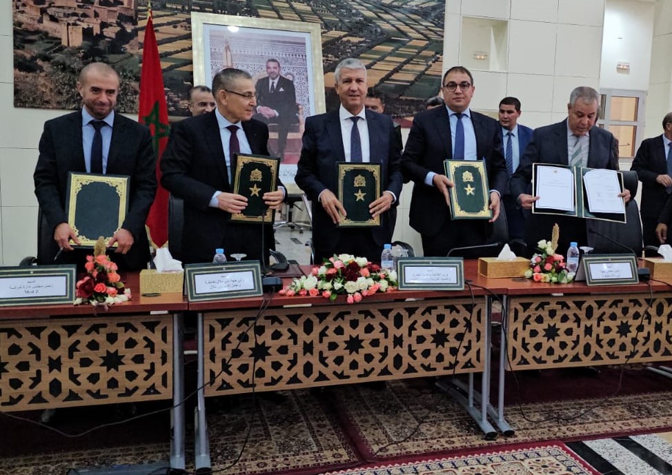 بني ملال… توقيع اتفاقية شراكة لإنجاز سوق الجملة الجهوي للمنتجات الفلاحية والغذائية