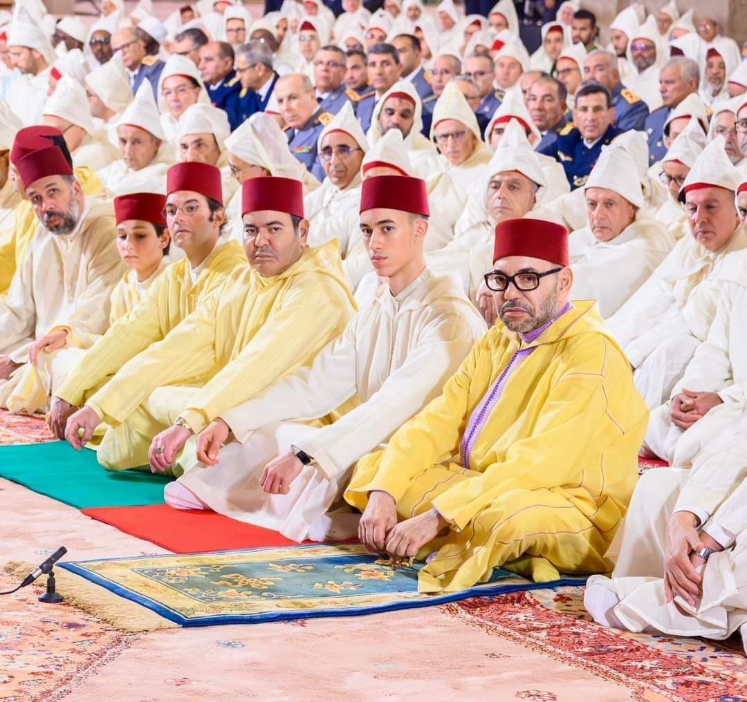 أمير المؤمنين يترأس بمسجد الحسن الثاني بالدار البيضاء حفلا دينيا إحياء لليلة القدر المباركة